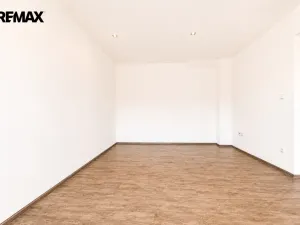 Pronájem bytu 3+kk, Velké Poříčí, Náchodská, 68 m2