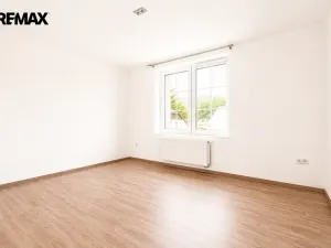Pronájem bytu 3+kk, Velké Poříčí, Náchodská, 68 m2