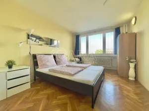 Pronájem bytu 3+kk, Praha - Strašnice, Průběžná, 67 m2