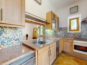 Prodej bytu 3+1, Teplice, Čelakovského, 93 m2