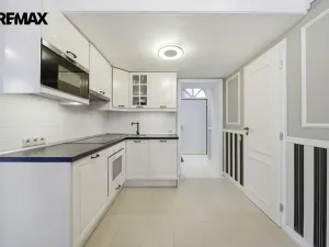 Prodej bytu 2+kk, Karlovy Vary, Krále Jiřího, 49 m2
