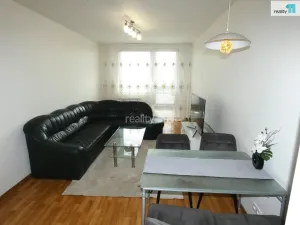 Pronájem bytu 2+kk, Praha - Karlín, Nekvasilova, 48 m2
