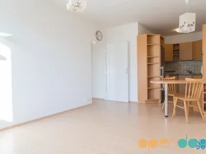 Pronájem bytu 2+kk, Praha - Michle, Ohradní, 42 m2