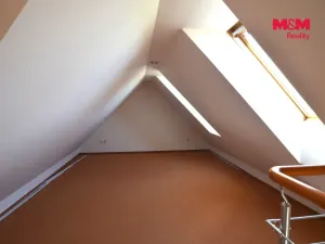 Pronájem kanceláře, Praha - Hloubětín, V Novém Hloubětíně, 162 m2