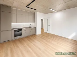 Pronájem bytu 2+kk, Praha - Hrdlořezy, Českobrodská, 55 m2