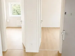 Pronájem bytu 2+kk, Praha - Hrdlořezy, Českobrodská, 55 m2