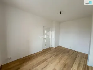 Pronájem bytu 2+1, Karlovy Vary - Doubí, K Linhartu, 60 m2