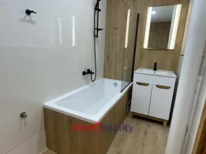 Pronájem bytu 2+kk, Litvínov, Valdštejnská, 50 m2
