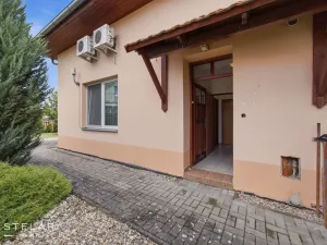 Prodej bytu 3+kk, Nezamyslice, Trávníky, 74 m2