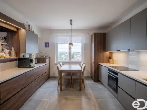 Prodej rodinného domu, Dobrá Voda u Českých Budějovic, Na Kopečku, 401 m2