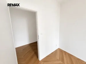 Pronájem bytu 2+kk, Praha - Čakovice, Bermanova, 55 m2