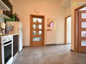 Pronájem bytu 3+1, Praha - Libeň, Na kopečku, 84 m2