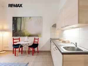 Pronájem bytu 2+kk, Praha - Nové Město, Legerova, 34 m2