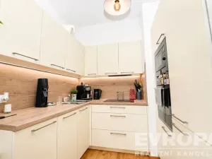 Prodej bytu 2+kk, Praha - Hloubětín, Laponská, 48 m2