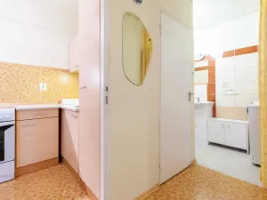 Pronájem bytu 2+kk, Praha - Bohnice, Štětínská, 40 m2