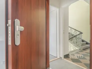 Pronájem bytu 1+1, Praha - Žižkov, Krásova, 32 m2