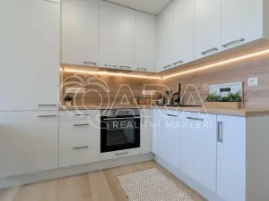 Prodej bytu 3+kk, Plzeň - Skvrňany, Lábkova, 52 m2
