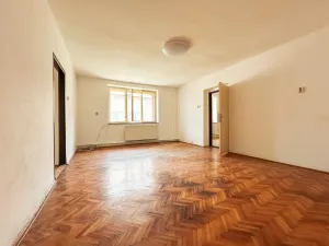 Pronájem bytu 2+1, Chlumec nad Cidlinou - Chlumec nad Cidlinou I, Klicperovo náměstí, 83 m2