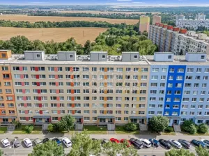 Prodej bytu 3+1, Praha - Petrovice, Rezlerova, 70 m2