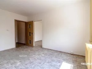 Prodej bytu 1+1, Plzeň - Skvrňany, Macháčkova, 36 m2