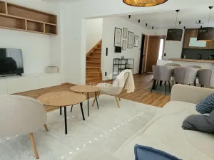 Pronájem rodinného domu, Kladno, Pechlátova, 119 m2
