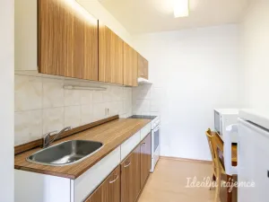 Pronájem bytu 2+kk, Praha, Boháčova, 43 m2