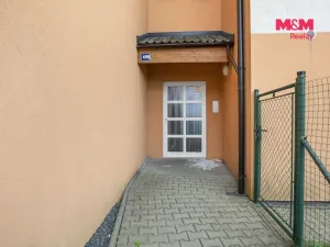 Pronájem bytu 3+1, Nupaky, U Školky, 72 m2