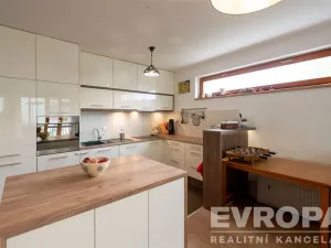 Prodej bytu 3+kk, Řevnice, Komenského, 140 m2