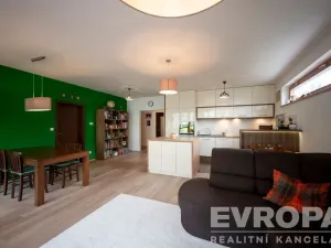 Prodej bytu 3+kk, Řevnice, Komenského, 140 m2
