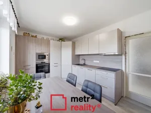 Prodej bytu 2+1, Olomouc - Hejčín, Ladova, 62 m2