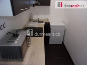 Pronájem bytu 2+1, Karlovy Vary, Charkovská, 48 m2