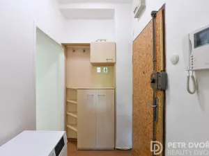 Prodej bytu 2+kk, Praha - Krč, Krchlebská, 40 m2