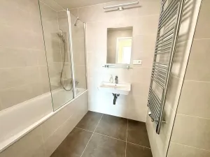 Pronájem bytu 3+kk, Praha - Řeporyje, Haenkeho, 74 m2