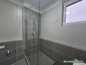 Pronájem bytu 4+kk, Praha - Prosek, Čakovická, 83 m2
