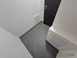 Pronájem bytu 4+kk, Praha - Prosek, Čakovická, 83 m2