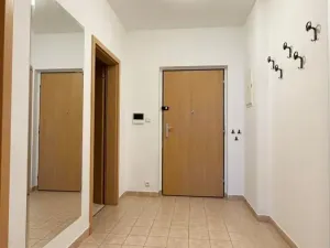 Pronájem bytu 2+kk, Praha - Motol, Jeřabinová, 65 m2