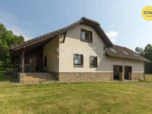 Prodej vícegeneračního domu, Morávka, 708 m2