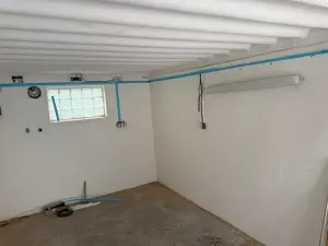Pronájem garáže, Hradec Králové, 18 m2