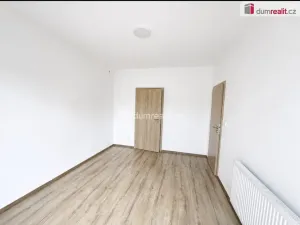 Pronájem bytu 2+1, Chabařovice, V Aleji, 40 m2