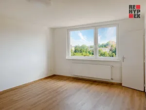 Pronájem bytu 1+1, Jablonec nad Nisou, Na Vršku, 40 m2