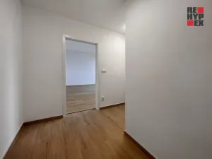 Pronájem bytu 1+1, Jablonec nad Nisou, Na Vršku, 40 m2