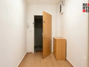 Pronájem bytu 1+1, Jablonec nad Nisou, Na Vršku, 40 m2