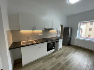 Pronájem bytu 2+1, Praha, Bořivojova, 72 m2