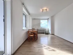 Pronájem bytu 2+kk, Praha - Hloubětín, Kukelská, 42 m2