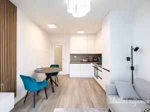 Pronájem bytu 2+kk, Praha - Troja, Mazurská, 50 m2