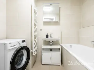 Pronájem bytu 2+kk, Praha - Troja, Mazurská, 59 m2