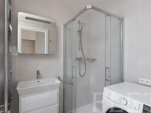 Pronájem bytu 1+kk, Praha - Řeporyje, Haenkeho, 31 m2