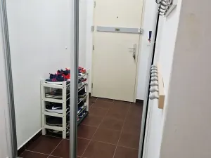 Pronájem bytu 2+1, Praha - Čakovice, Ke stadionu, 70 m2