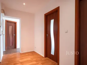 Pronájem bytu 3+1, Praha - Michle, V zápolí, 74 m2