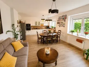 Prodej rodinného domu, Svárov, 250 m2